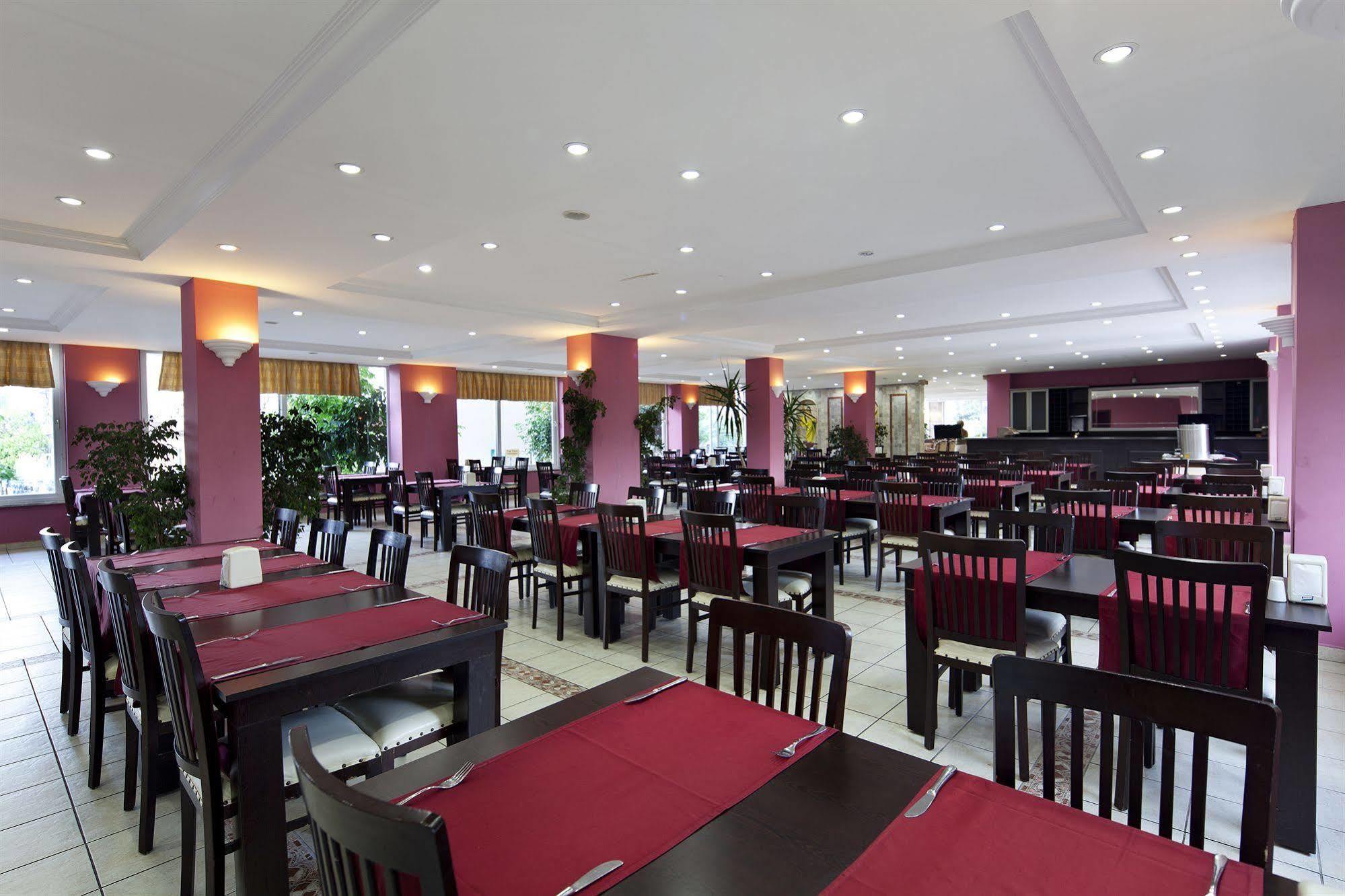 Larissa Garden Hotel Kemer Exterior photo
