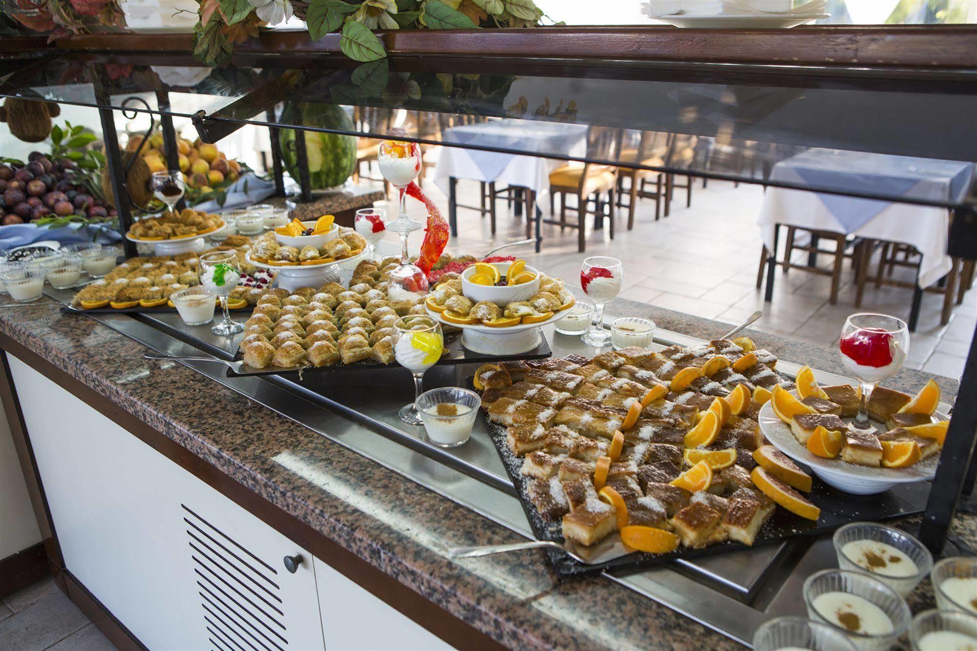 Larissa Garden Hotel Kemer Exterior photo